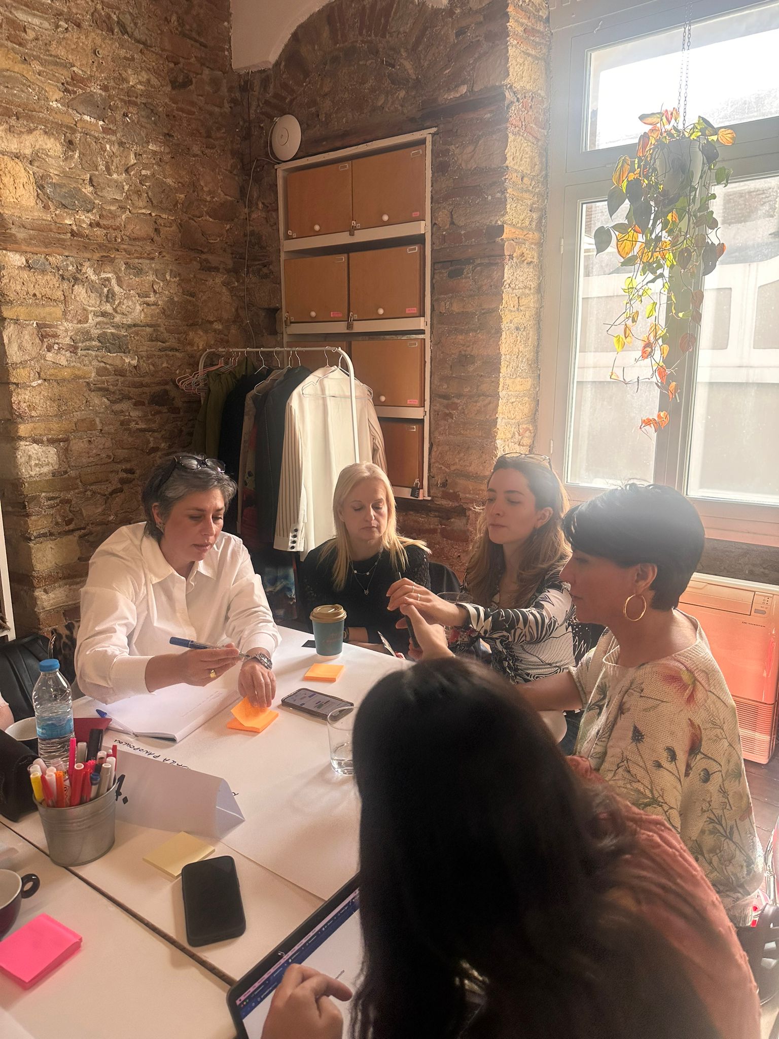  WhatsApp Image 2025-11-19 at 16.06.12